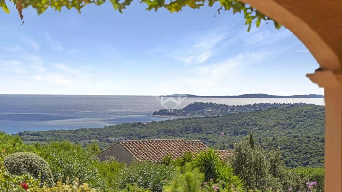 Image No.2-5 Bed House for sale