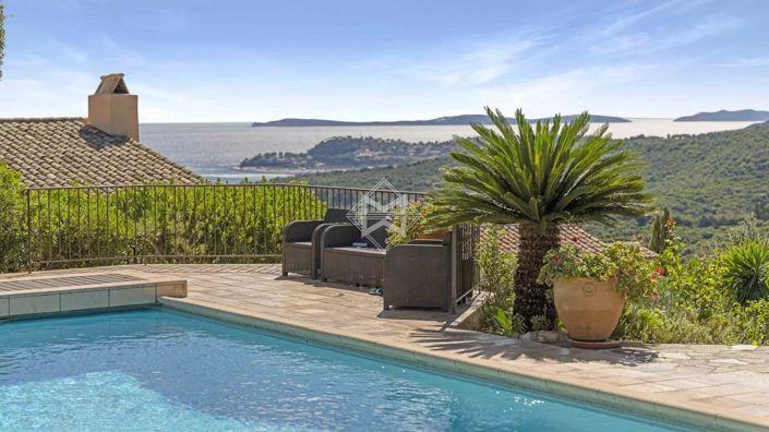 Image No.4-5 Bed House for sale