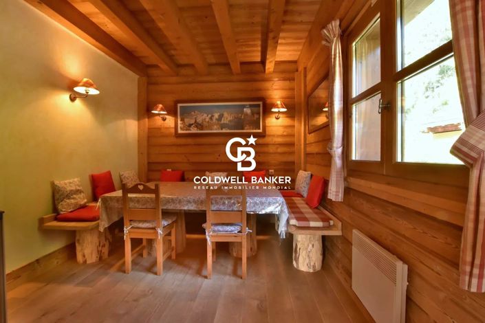 Image No.4-6 Bed House for sale