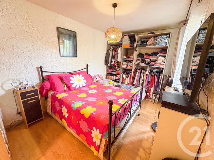 Image No.9-3 Bed Apartment for sale