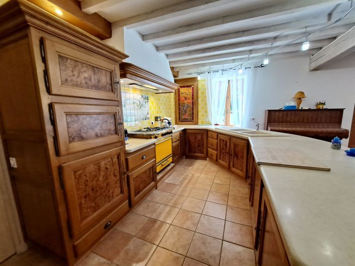 Image No.8-3 Bed House for sale