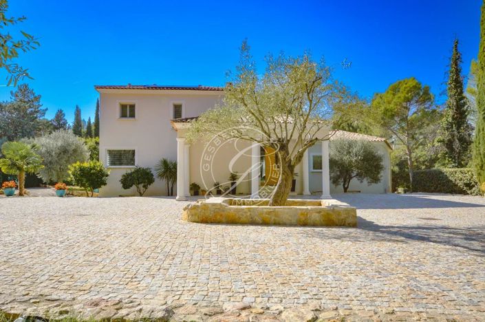 Image No.11-3 Bed House for sale