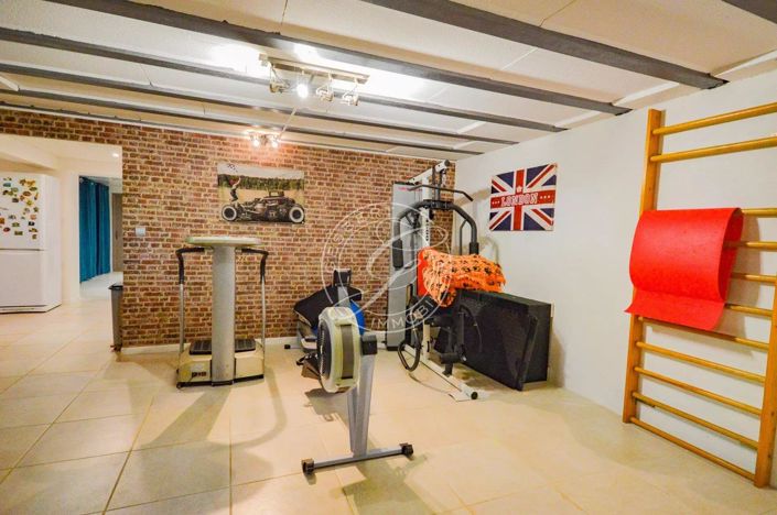 Image No.26-3 Bed House for sale