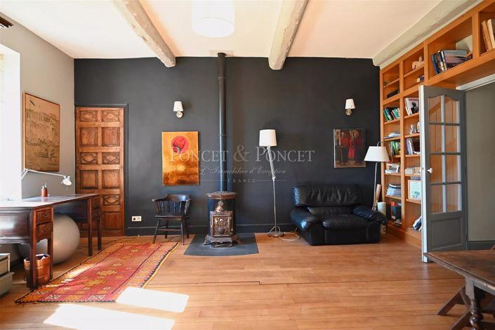 Image No.23-10 Bed House for sale