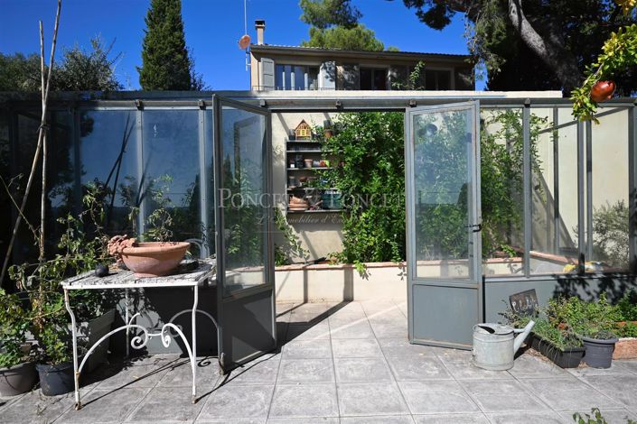 Image No.45-10 Bed House for sale