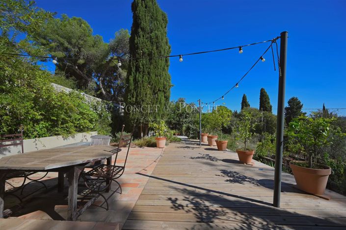 Image No.46-10 Bed House for sale