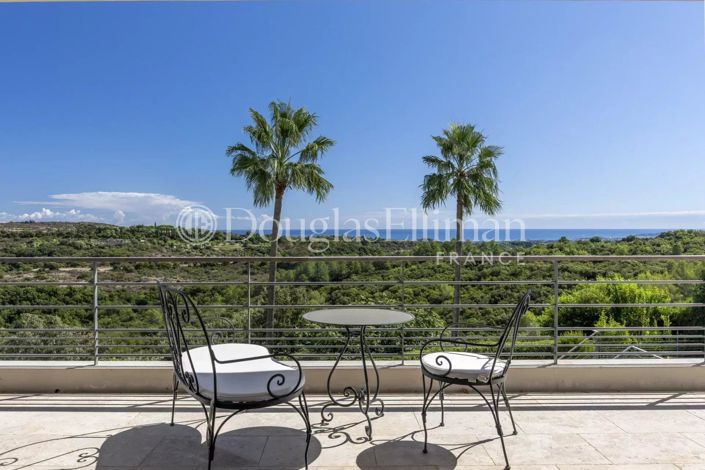 Image No.10-4 Bed House for sale