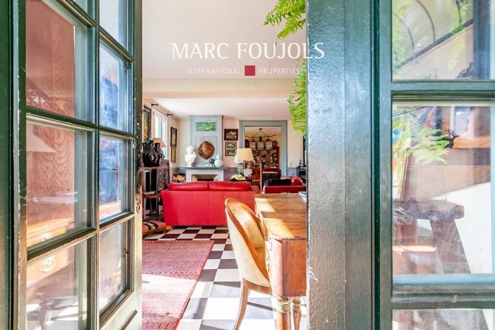 Image No.6-6 Bed House for sale