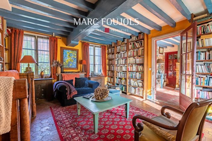 Image No.9-6 Bed House for sale