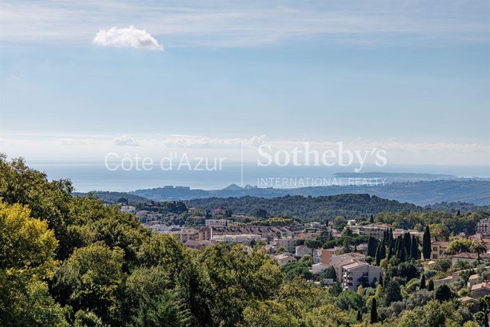 Image No.20-5 Bed House for sale