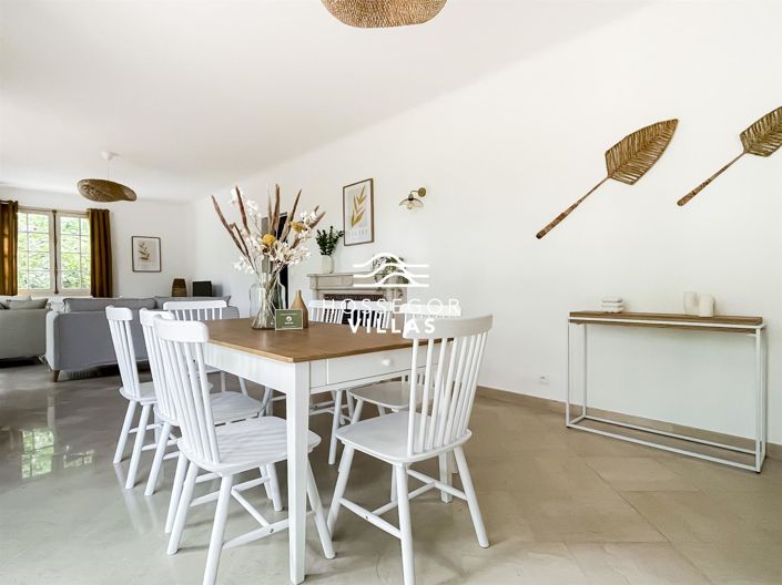 Image No.5-4 Bed House for sale