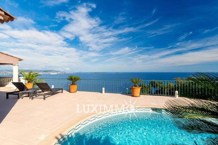 Image No.13-6 Bed House for sale