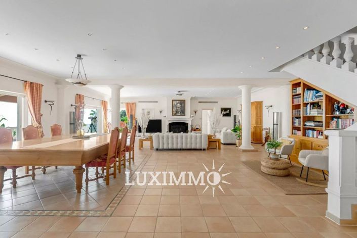 Image No.6-6 Bed House for sale