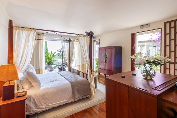 Image No.12-10 Bed House for sale