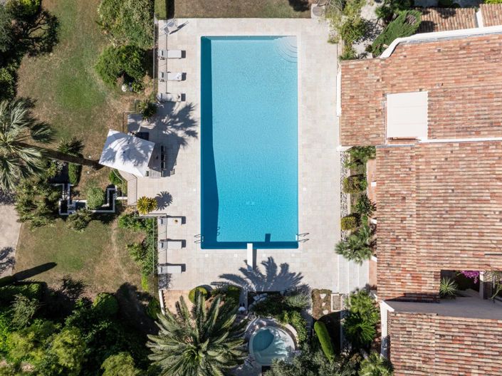 Image No.20-10 Bed House for sale