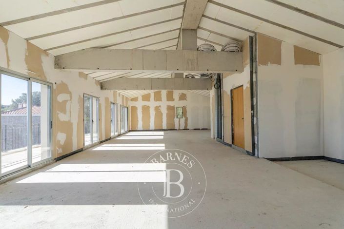 Image No.6-3 Bed Apartment for sale