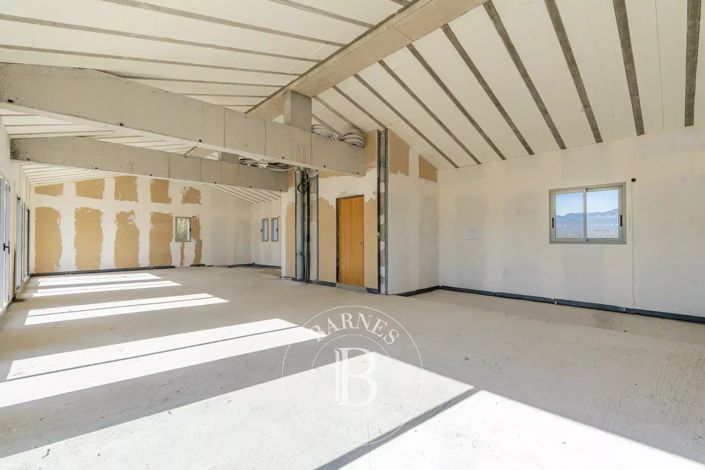 Image No.7-3 Bed Apartment for sale