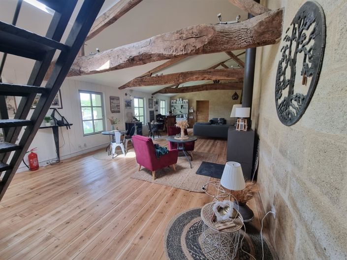 Image No.18-5 Bed House for sale