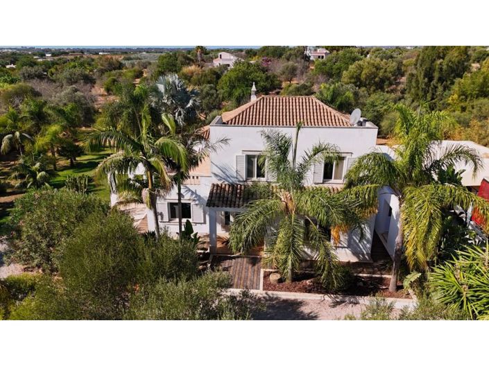 Image No.1-6 Bed House for sale