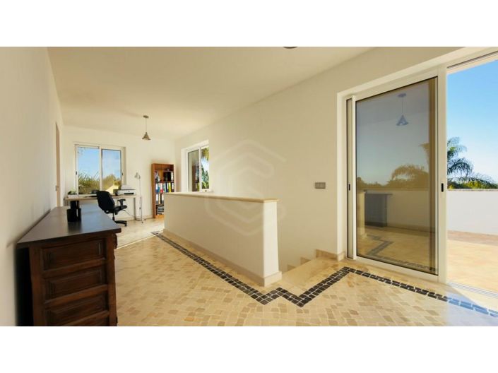 Image No.13-6 Bed House for sale