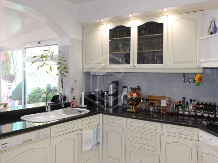 Image No.2-3 Bed House for sale