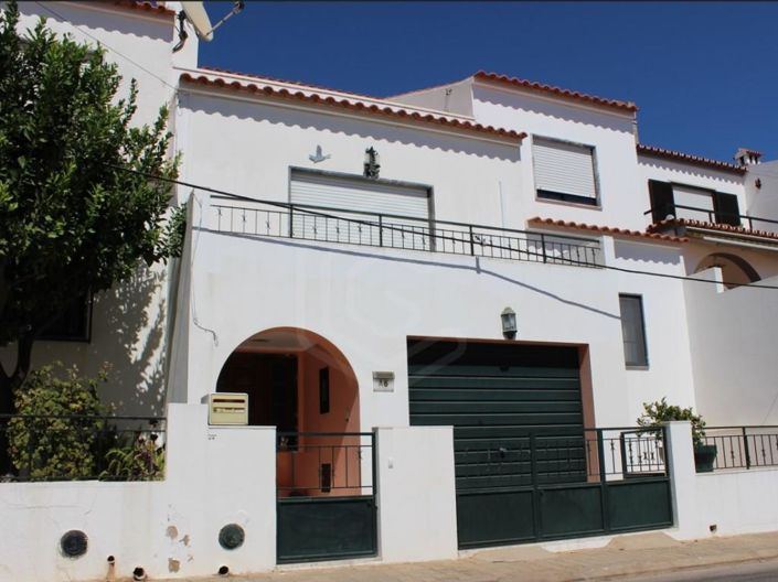 Image No.3-3 Bed House for sale