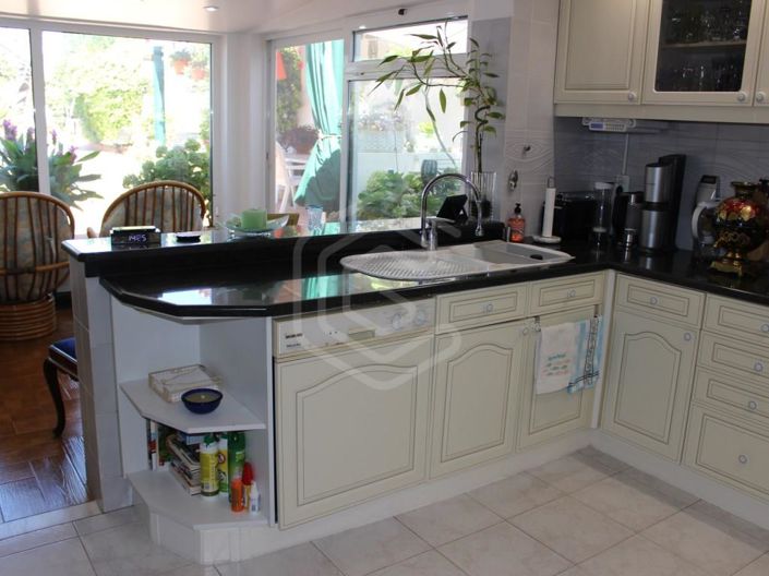 Image No.5-3 Bed House for sale