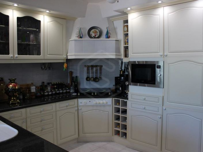 Image No.8-3 Bed House for sale