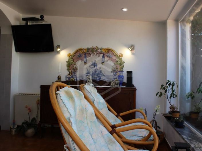 Image No.9-3 Bed House for sale