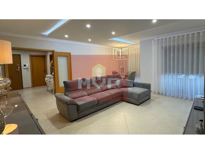 Image No.2-4 Bed Apartment for sale