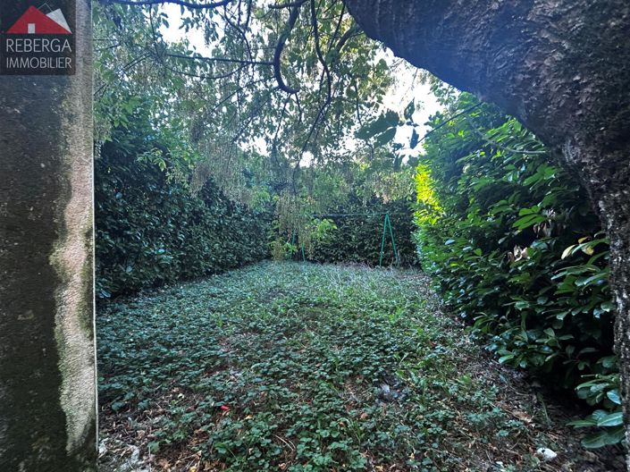 Image No.10-3 Bed House for sale