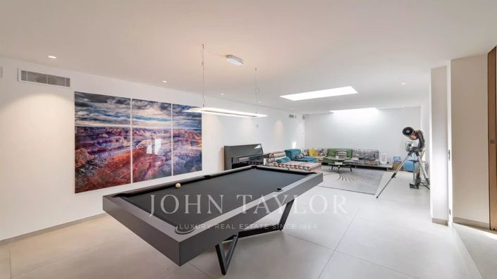 Image No.17-6 Bed House for sale