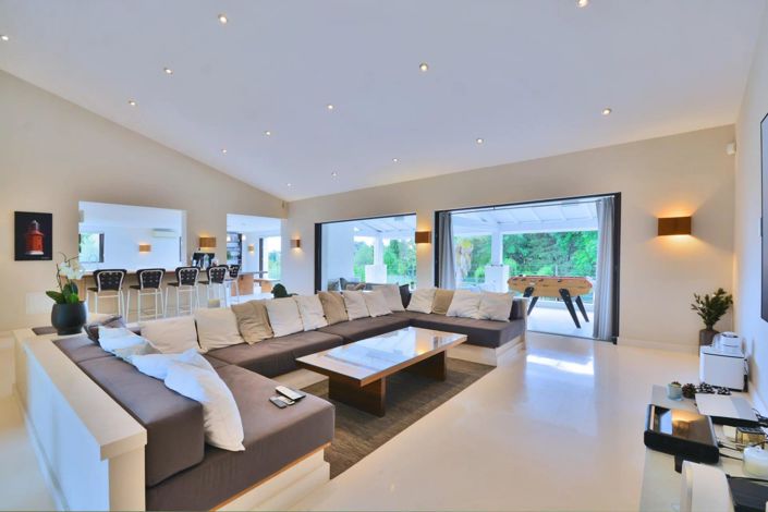 Image No.11-5 Bed House for sale