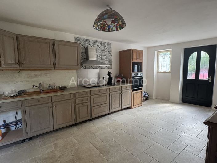 Image No.2-2 Bed House for sale