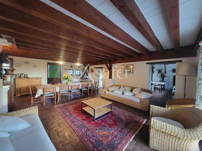 Image No.11-3 Bed House for sale