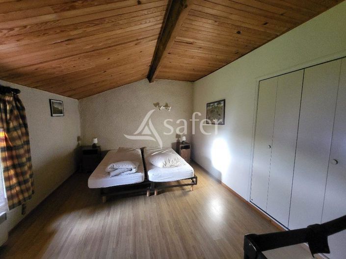 Image No.24-3 Bed House for sale