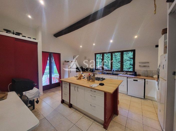 Image No.8-3 Bed House for sale