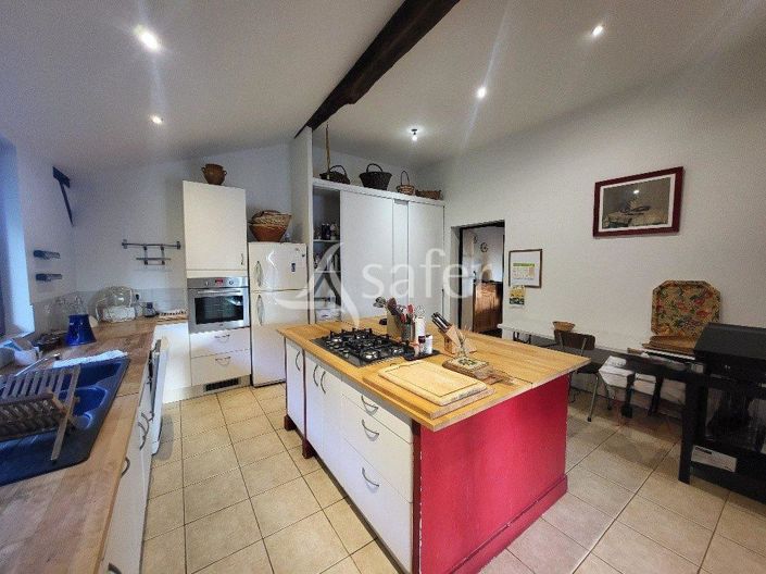 Image No.9-3 Bed House for sale