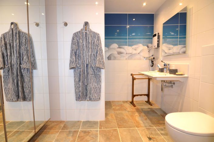 Image No.16-3 Bed House for sale