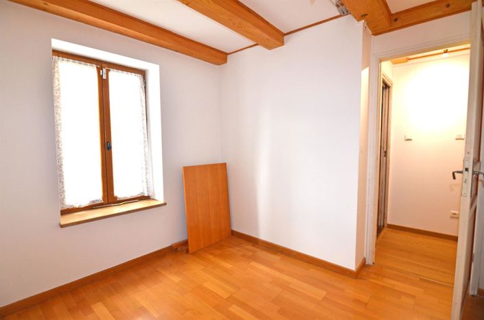 Image No.18-3 Bed House for sale