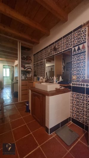 Image No.14-8 Bed House for sale