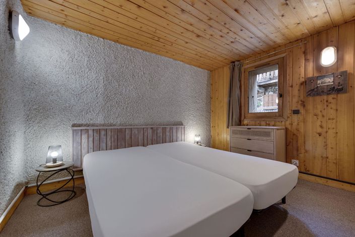 Image No.8-13 Bed House for sale