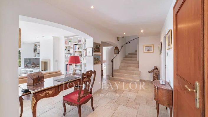 Image No.14-4 Bed House for sale