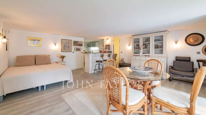 Image No.23-4 Bed House for sale