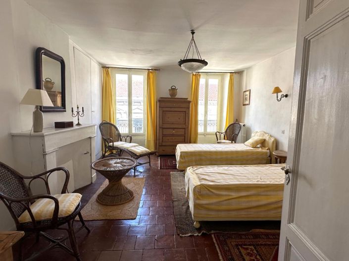 Image No.18-7 Bed House for sale