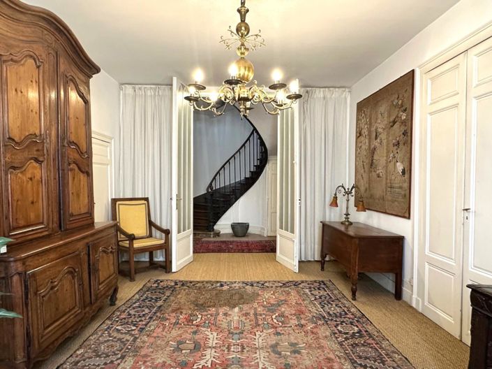 Image No.4-7 Bed House for sale