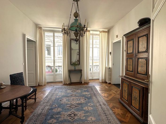 Image No.6-7 Bed House for sale