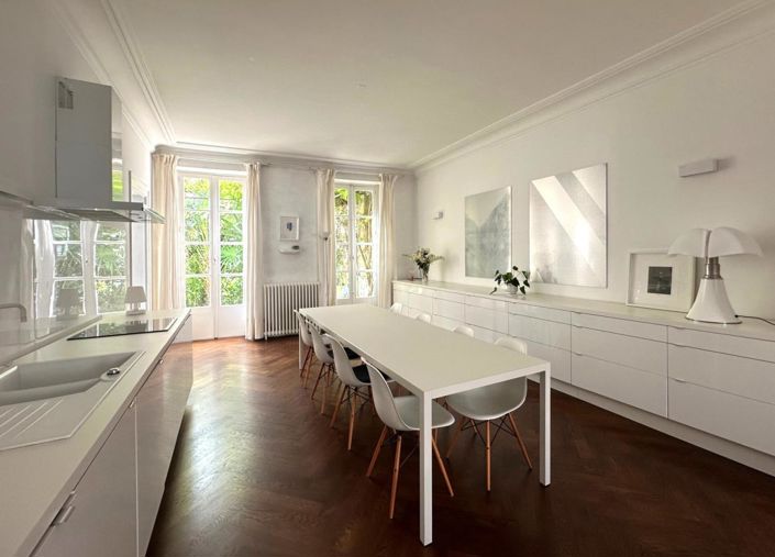 Image No.9-7 Bed House for sale