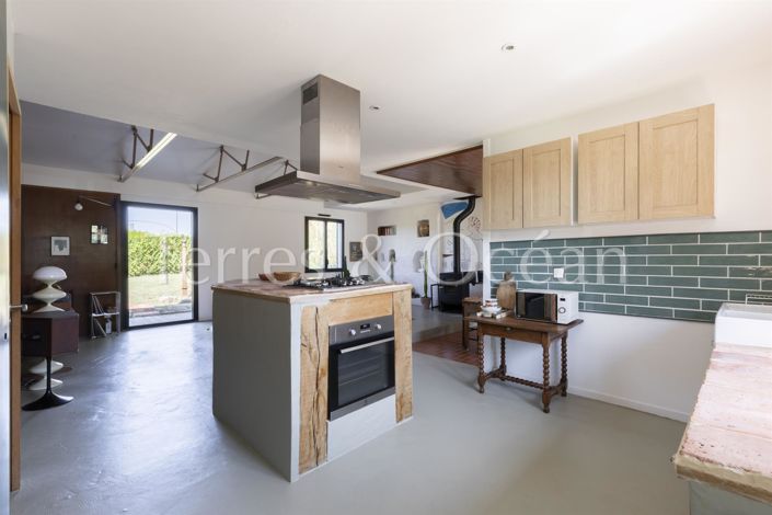 Image No.11-3 Bed House for sale