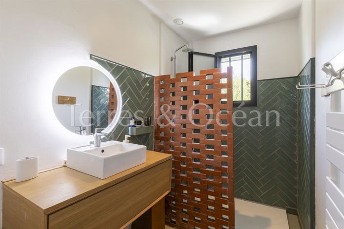 Image No.17-3 Bed House for sale